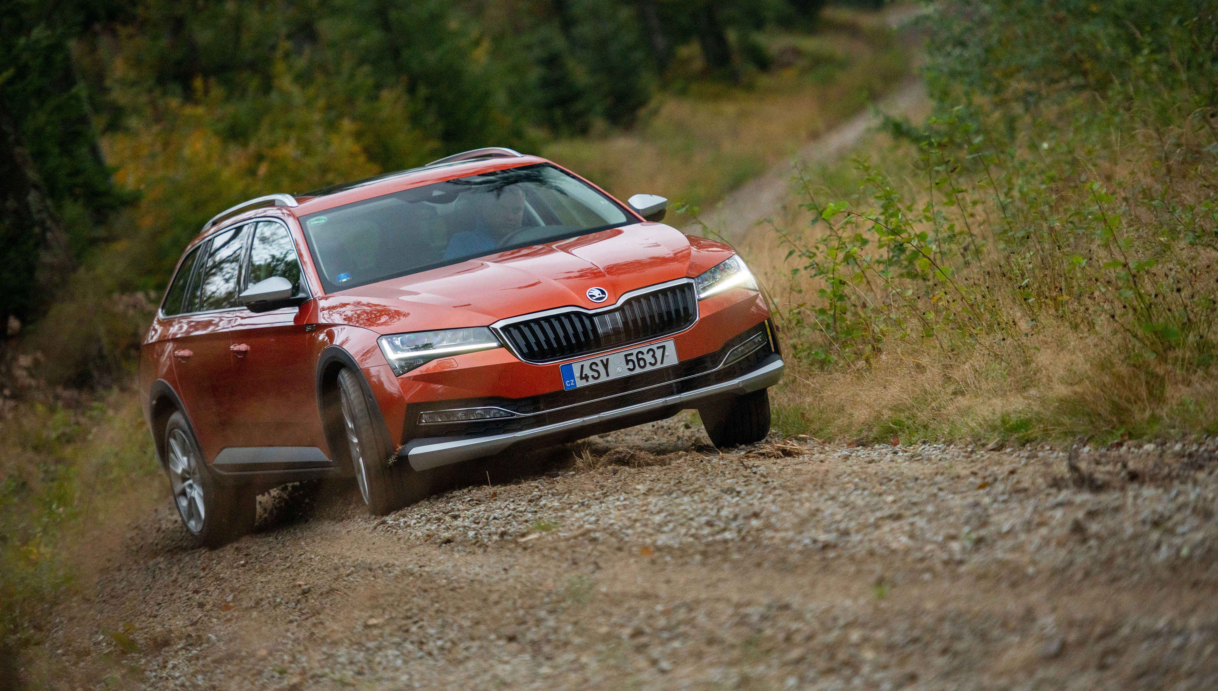 Skoda Superb 4X4 Anh ngelast Skoda Superb Combi 4 4 Im Zugwagentest Skoda Superb 4X4 Anh ngelast Skoda Superb Combi 4 4 Im Zugwagentest