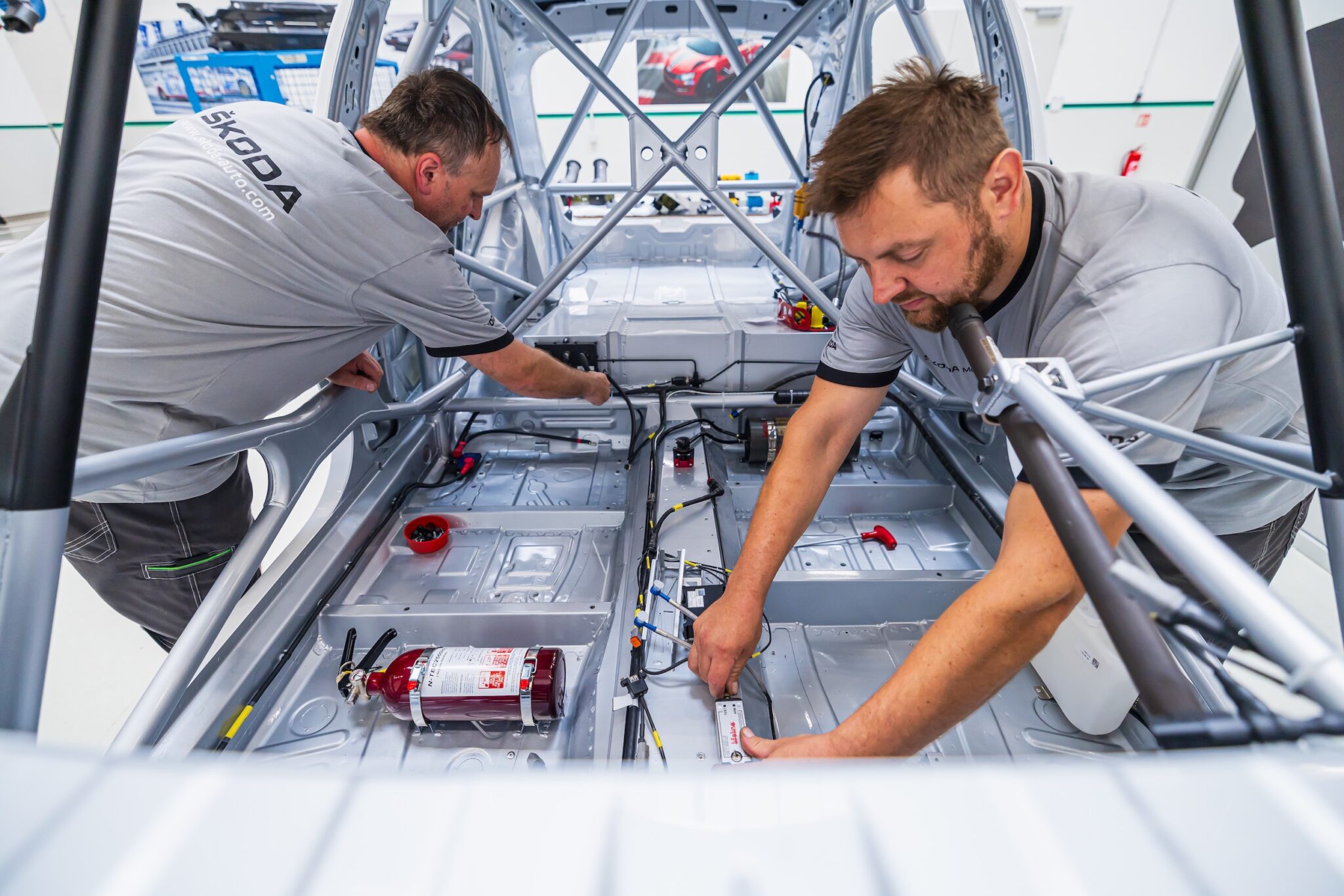 Behind the curtain of the Škoda Motorsport | How to build a racing car ...