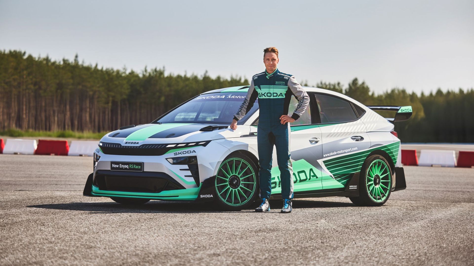 Enyaq RS Race in action: praise from the rally champion and a fan
