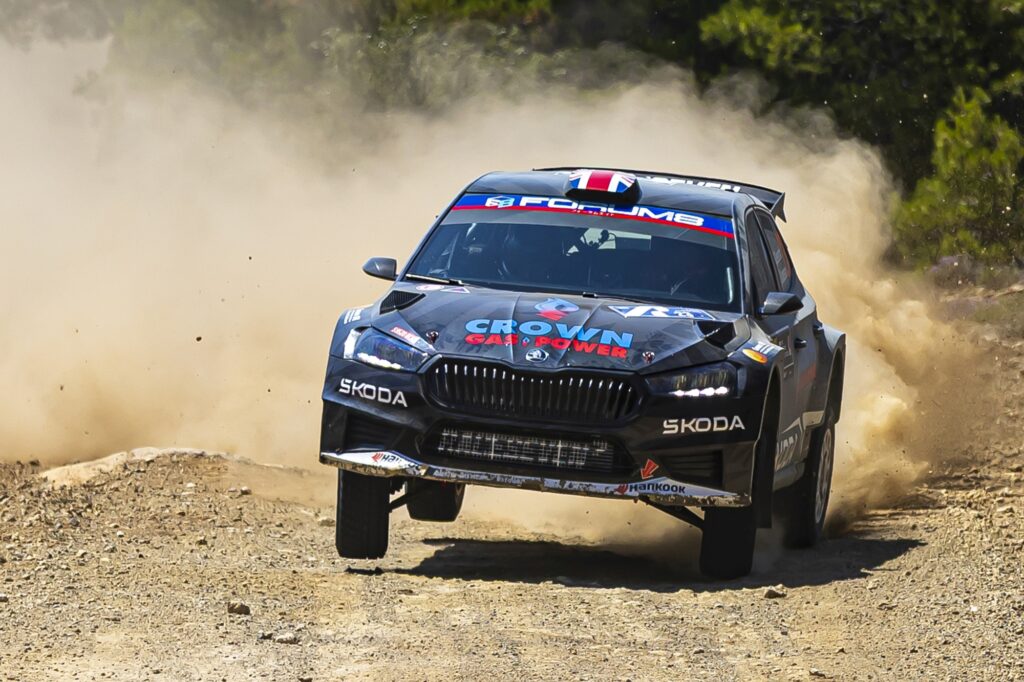 rally-del-paraguay-wrc2-title-fight-heats-up-as-skoda-crews-travel-to-south-america