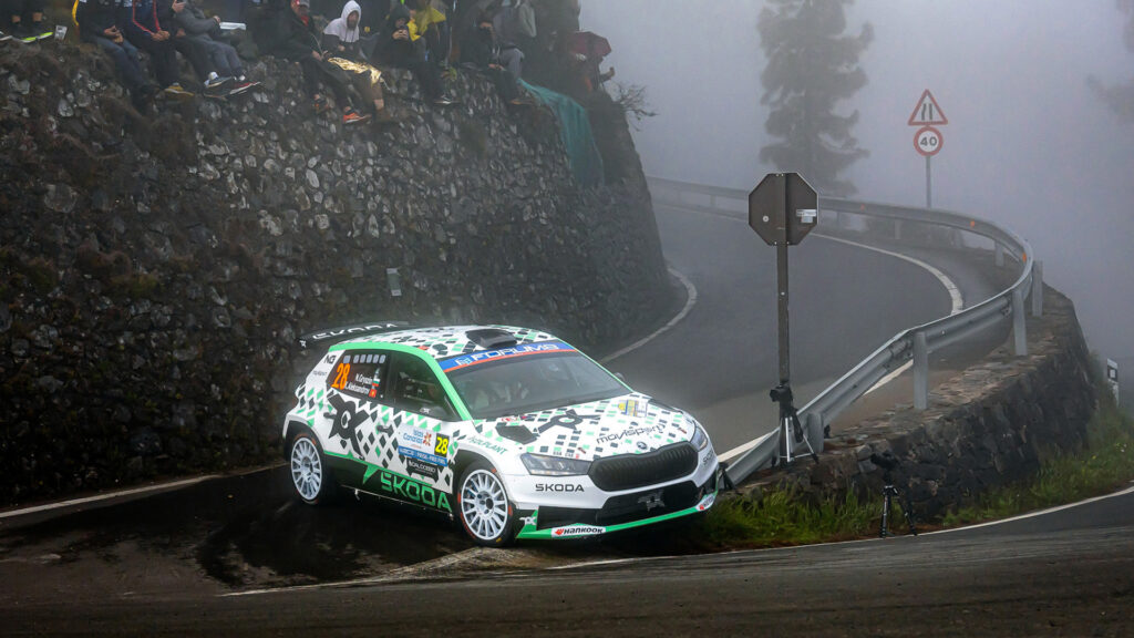 stredoevropska-rally-tymovy-mistrovsky-titul-kategorie-wrc2-ma-na-dosah-toksport-wrt-zakaznicky-tym-skoda-motorsport