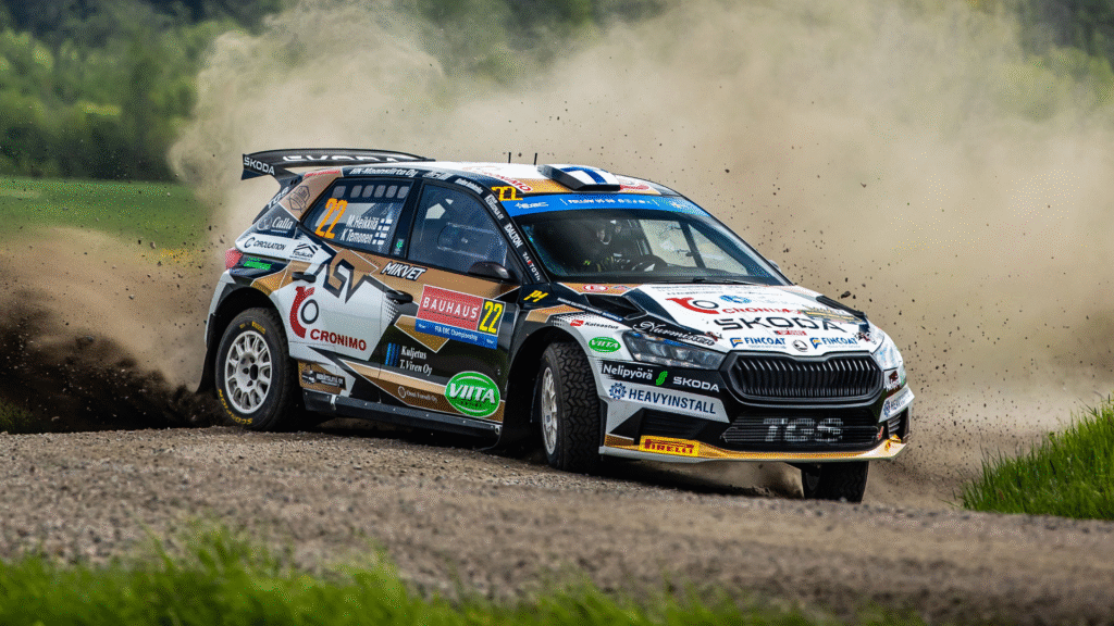 a-clean-sweep-for-skoda-cars-the-erc-in-scandinavia-called-for-patience