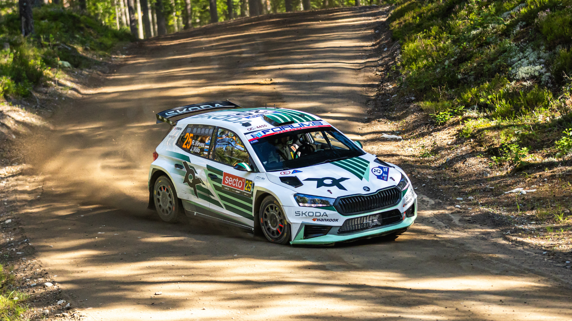 Rázný útok na titul | Rally Finsko